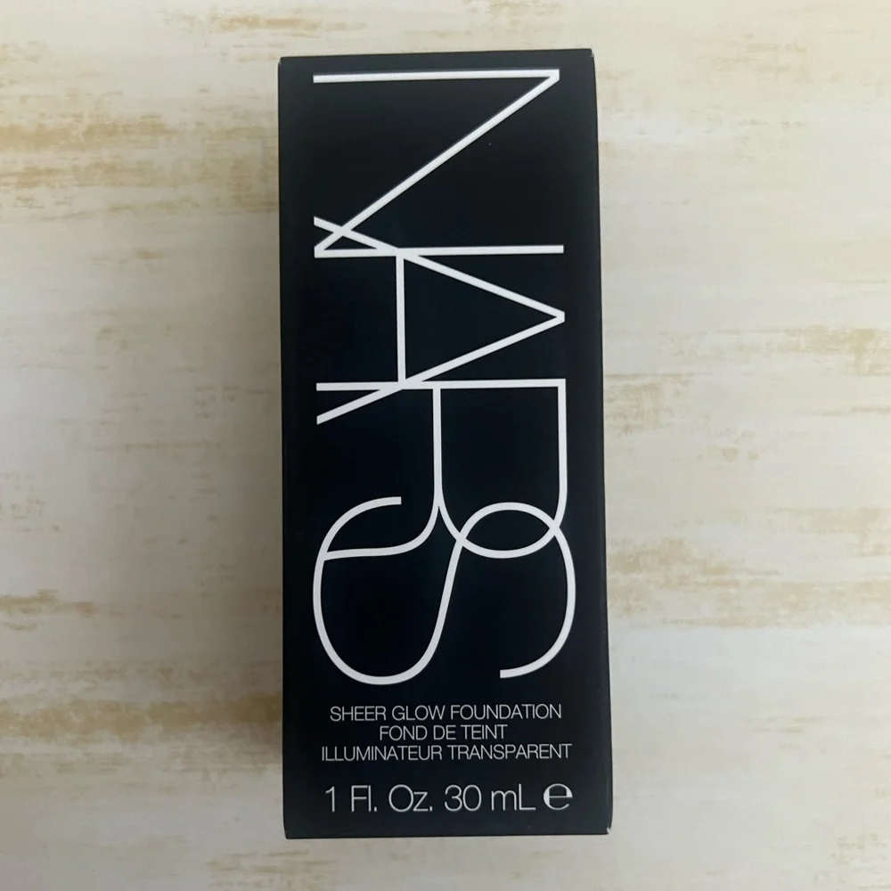 NARS sheer glow foundation ZAMBIE DARK 5 BRAND NEW WITH THE BOX